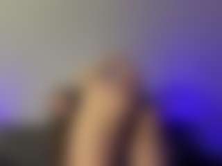 Live cam show with Annie - College on Camsoda