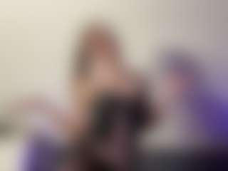 Live cam show with Annie - Blonde Hair on Camsoda