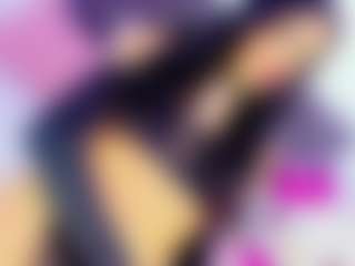 SexyJuliaa01's Live Sex Cam Show