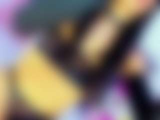 SexyJuliaa01's Live Sex Cam Show