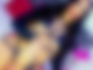 SexyJuliaa01's Live Sex Cam Show