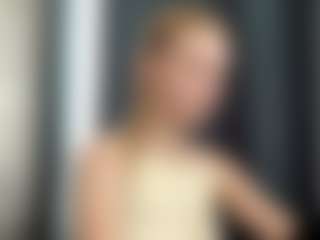 Live cam show with Kristie - Facial on https://playwithruby.com