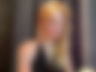 Live cam show with Kristie - Facial on SinfulBabes