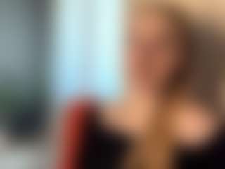 Live cam show with Kristie - Fingers on Camsoda