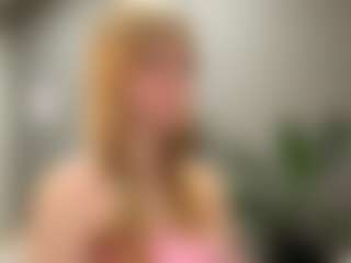 Show de cam en vivo con Kristie - Blonde Hair Petite en Camsoda