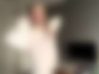Live cam show with Kristie - Blonde Hair Petite on numayanayam.club
