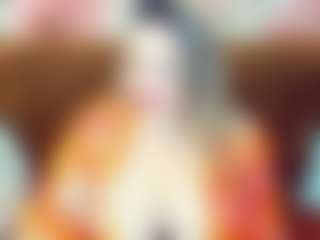 QueenMargo18's Live Sex Cam Show