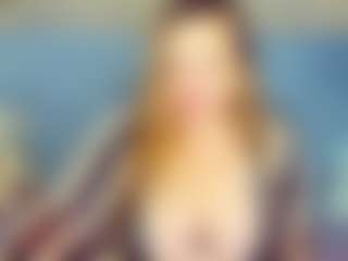 Live cam show with QueenMargo18 - Hairy Pussy MILF on CamClone