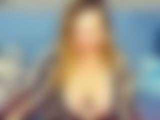 Live cam show with QueenMargo18 - Mature on Camsoda