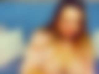 QueenMargo18's Live Sex Cam Show