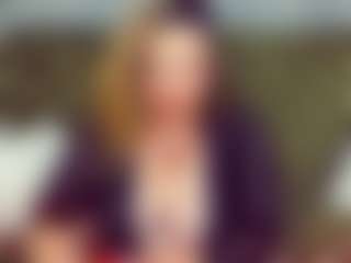 QueenMargo18's Live Sex Cam Show
