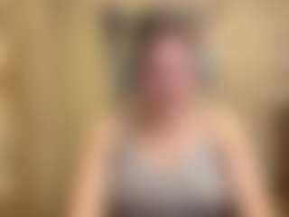 Live cam show with Kelly - Green Eyes on iamadamtest123.com