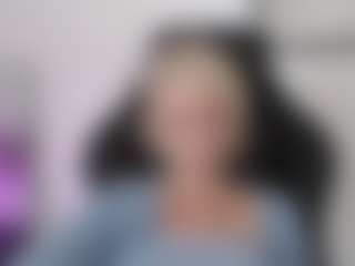 Show live cam dengan CinderellaMoon - Domination di Camsoda