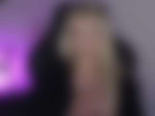 Live cam show with CinderellaMoon - Teasing on CamwithHer