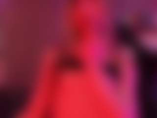 Live cam show with FoxxyDolce - Anal Toys on Dolls Live
