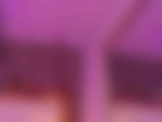 Live cam show with FoxxyDolce - Lean on Camsoda