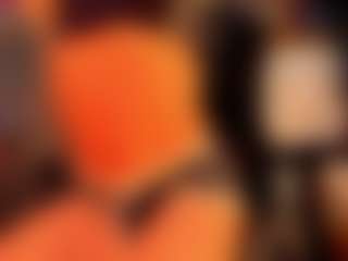 Live cam show with FoxxyDolce - Blonde Hair on Soda Cam