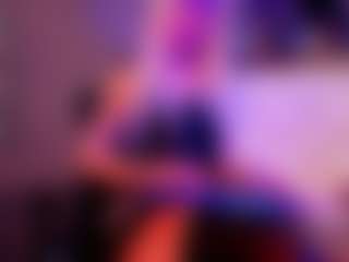 FoxxyDolce's Live Sex Cam Show
