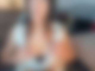 Live cam show with KimberlieWinningham - Gray Eyes on CamwithHer