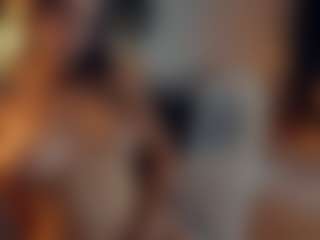 Live cam show with KimberlieWinningham - Facial Piercings on Camsoda