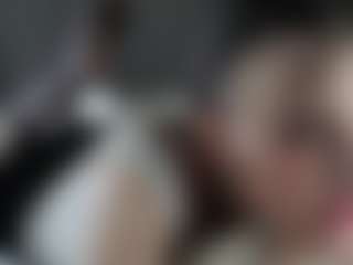Live cam show with AndreaStranahan - Ass Clapping on CamwithHer