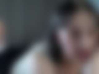 Live cam show with AndreaStranahan - Sexydance on StripNow