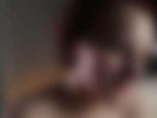 Live cam show with AndreaStranahan - Green Eyes on Streamer API