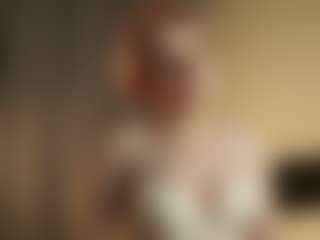 Live cam show with AndreaStranahan - Sexydance on Milfs Live