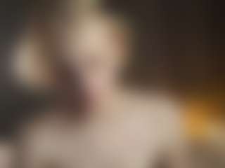 Live cam show with AndreaStranahan - Blonde Hair on Camsoda