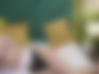 Live cam show with SerenaBFF - Thin on CSO-WL