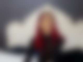 Live cam show with SerenaBFF - Thin on CamwithHer