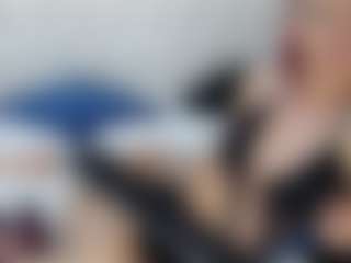 Live cam show with SerenaBFF - Thin on Dolls Live