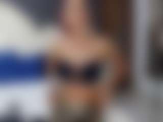 Live cam show with SerenaBFF - Thin on liverealitysex.com