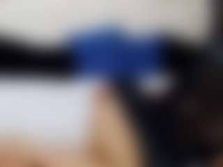 Live cam show with SerenaBFF - Green Eyes on studioflirtlive.com