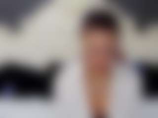 Live cam show with SerenaBFF - Green Eyes on CamSodaAdn