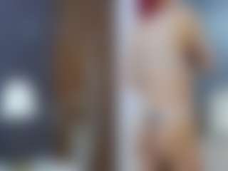 Live cam show with SerenaBFF - Green Eyes on Mixed Magazine Live