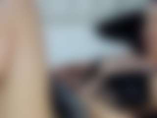 Live cam show with SerenaBFF - Thin on livesuperchat.net