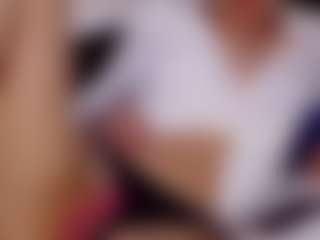 Live cam show with SerenaBFF - Thin on nudelive.tv