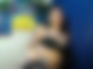 Live cam show with leylahorny - Green Eyes on SmokeAndPoke
