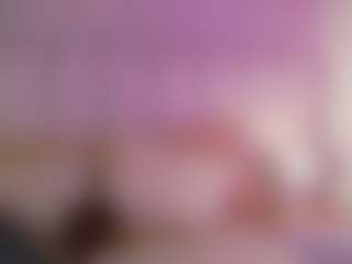 Live cam show with AlinnaJohnson - Butt Plug on Camsoda