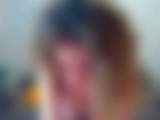 Live cam show with KateNotley - Brown Hair MILF on UwU Esports