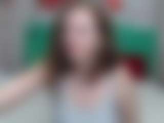 Live cam show with MeganPirs - Thick on CamSextacy