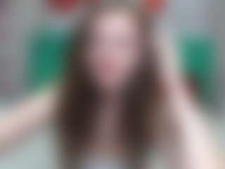 Live cam show with MeganPirs - Thick on madthumbs