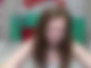 Live-Cam-Show mit MeganPirs - Tittyfuck auf Camsoda