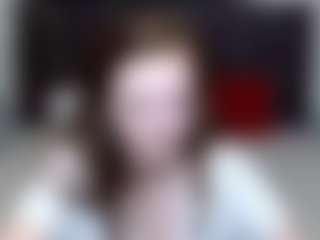 Live cam show with MeganPirs - White on Hubzter Live