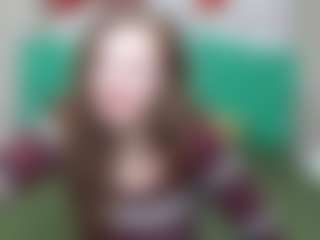 Live cam show with MeganPirs - Flashing on Camsoda Late Night