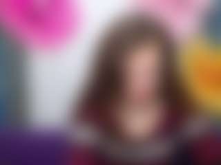 Live cam show with MeganPirs - Thin on eurowanks.com