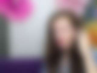Live cam show with MeganPirs - Thin on SquirtSoMuch