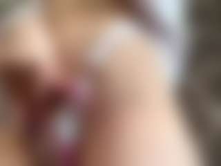 Live cam show with Auesha - BBW on xxxlivecams.org