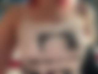 Live cam show with Auesha - Girlnextdoor on live.xheat.ai